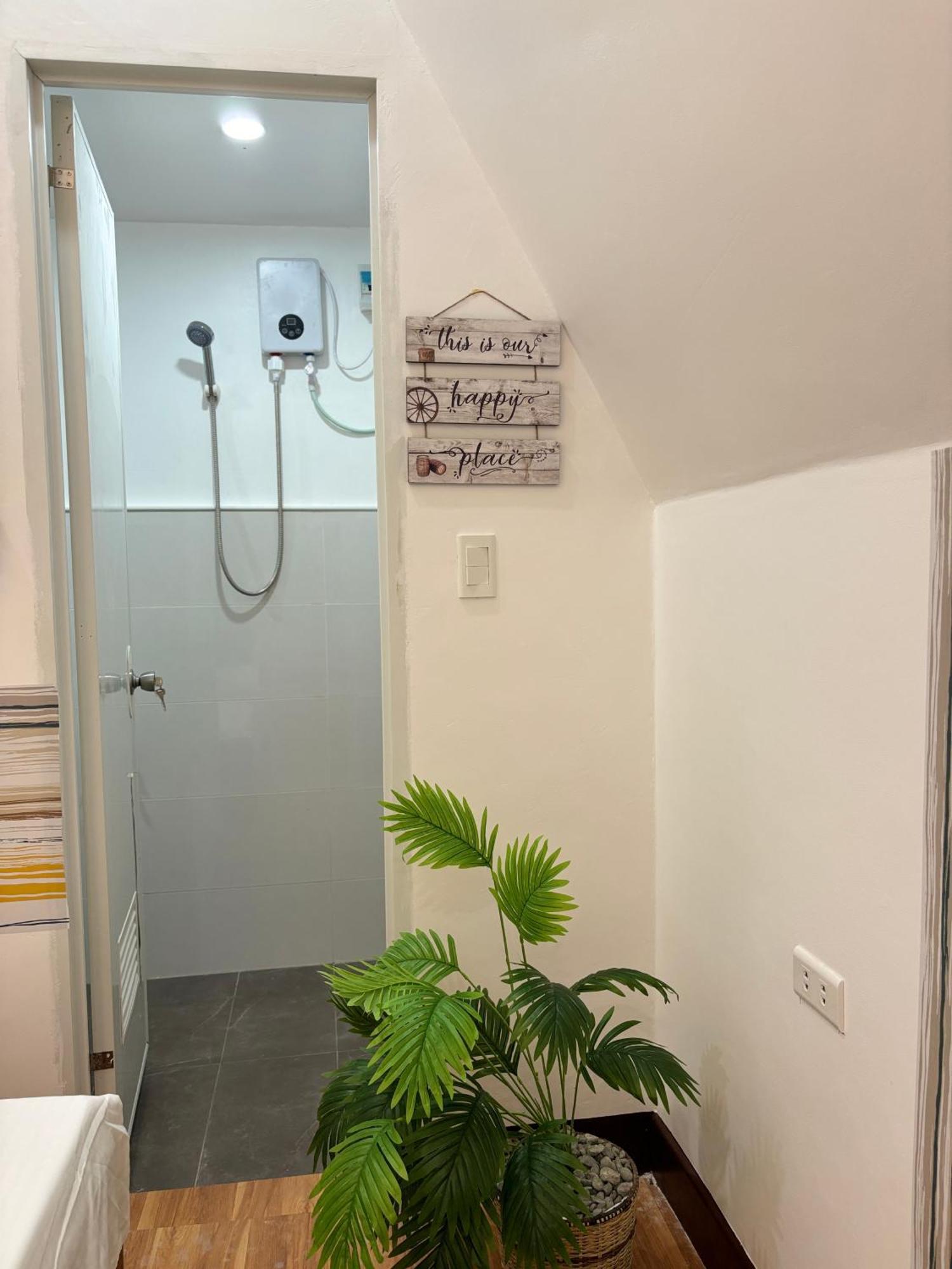 Villa Lovi Panagsama Beach 莫阿尔博阿 外观 照片